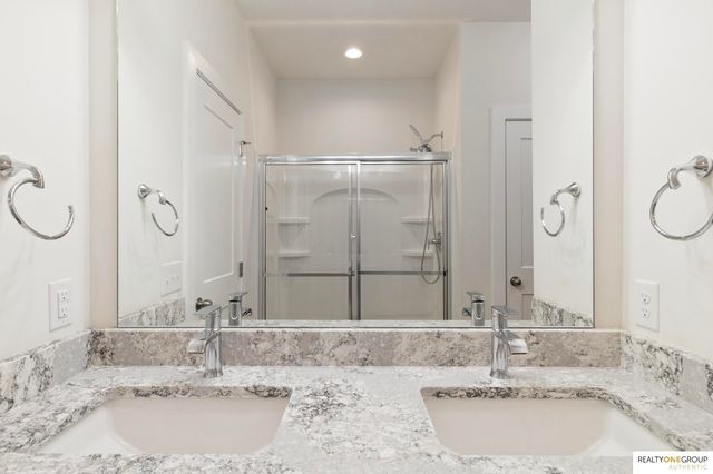 11616 Shepard Street, Papillion, NE 68046