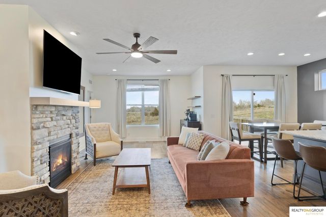 11616 Shepard Street, Papillion, NE 68046