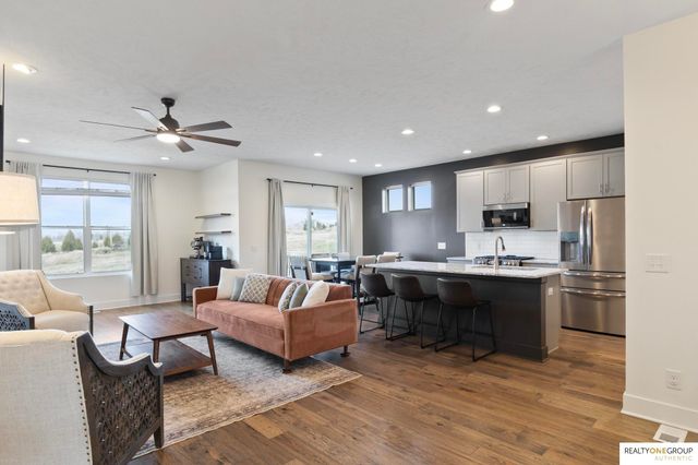 11616 Shepard Street, Papillion, NE 68046