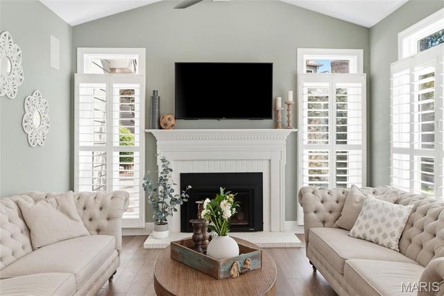 14812 Brook Hill Drive, Chesterfield, MO 63017