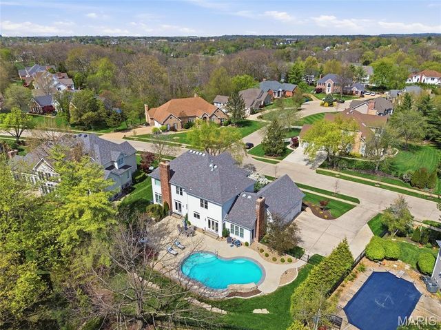 14812 Brook Hill Drive, Chesterfield, MO 63017