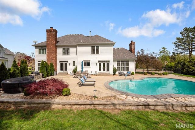 14812 Brook Hill Drive, Chesterfield, MO 63017