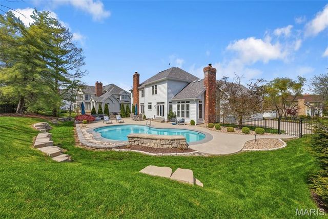 14812 Brook Hill Drive, Chesterfield, MO 63017