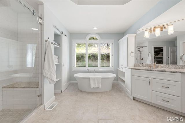 14812 Brook Hill Drive, Chesterfield, MO 63017