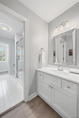 14812 Brook Hill Drive, Chesterfield, MO 63017