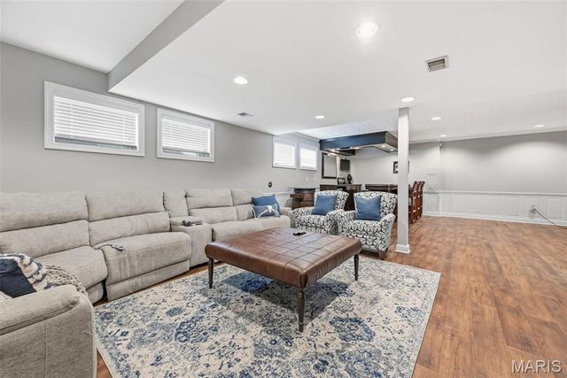14812 Brook Hill Drive, Chesterfield, MO 63017