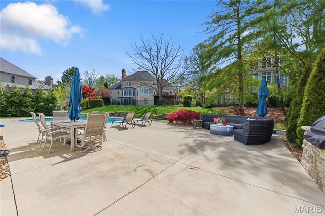 14812 Brook Hill Drive, Chesterfield, MO 63017