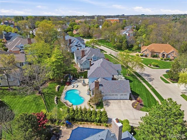 14812 Brook Hill Drive, Chesterfield, MO 63017