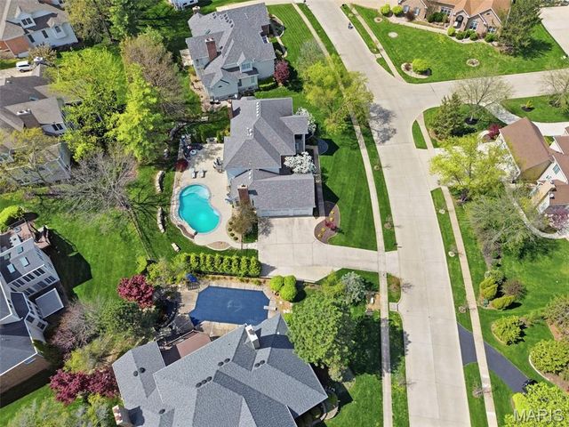 14812 Brook Hill Drive, Chesterfield, MO 63017
