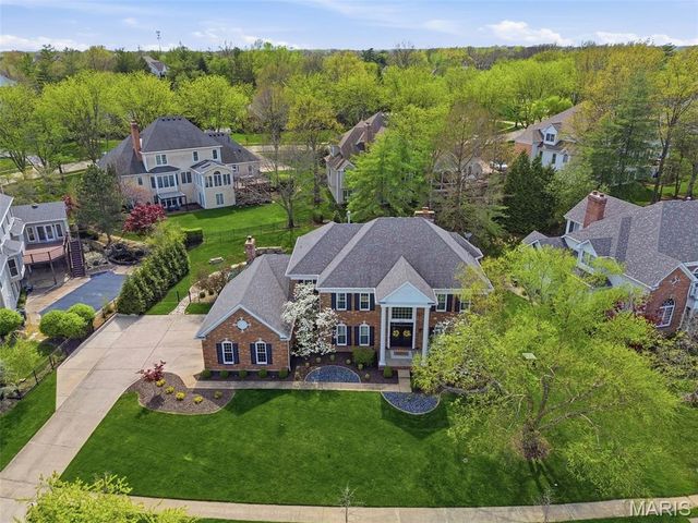 14812 Brook Hill Drive, Chesterfield, MO 63017