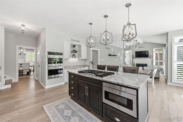 14812 Brook Hill Drive, Chesterfield, MO 63017