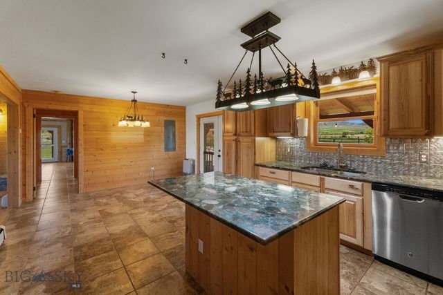 68 Bieler Lane, Sheridan, MT 59749