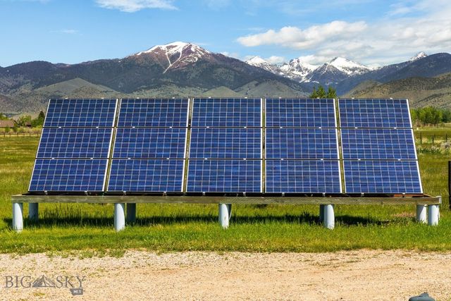 68 Bieler Lane, Sheridan, MT 59749