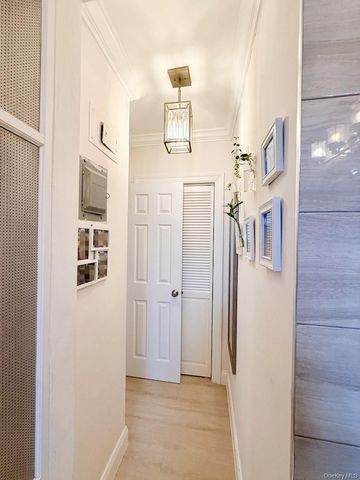 71-11 Yellowstone Boulevard 2G, Forest Hills, NY 11375