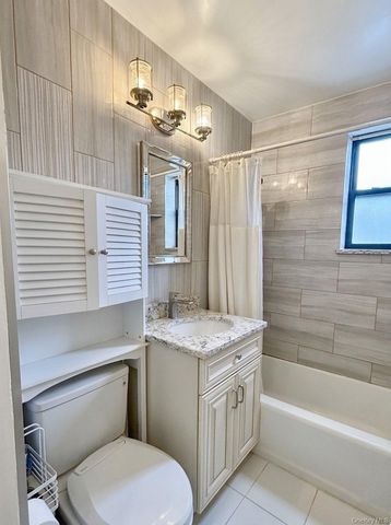 71-11 Yellowstone Boulevard 2G, Forest Hills, NY 11375