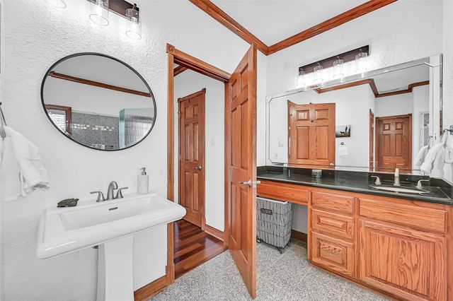 12836 E Madrid Road, Galveston, TX 77554