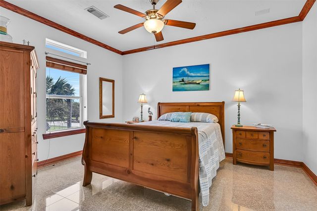 12836 E Madrid Road, Galveston, TX 77554