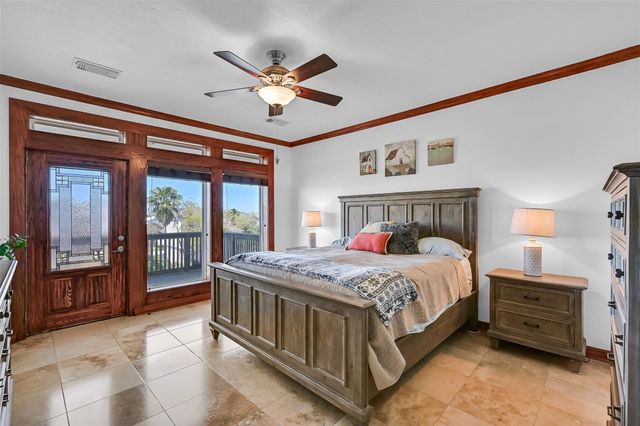 12836 E Madrid Road, Galveston, TX 77554