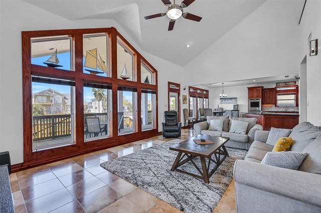 12836 E Madrid Road, Galveston, TX 77554