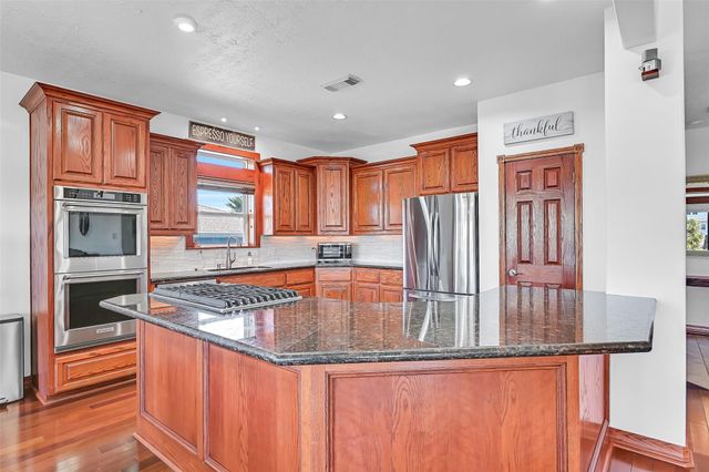 12836 E Madrid Road, Galveston, TX 77554