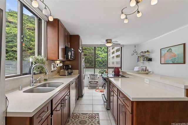 6770 Hawaii Kai Drive 401, Honolulu, HI 96825
