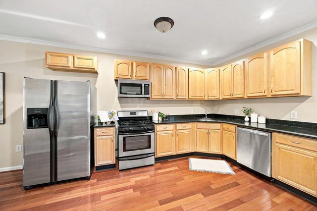 142 N LINWOOD AVE, Baltimore, MD 21224