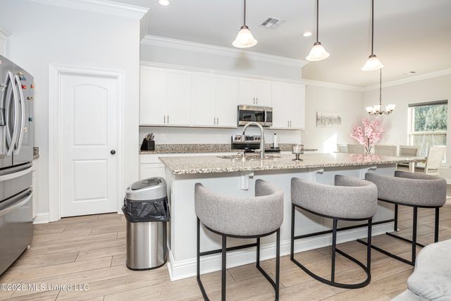 6956 Osprey Drive, Ocean Springs, MS 39564