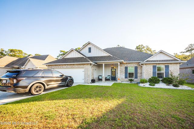 6956 Osprey Drive, Ocean Springs, MS 39564