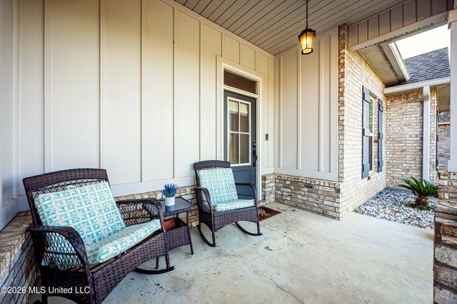 6956 Osprey Drive, Ocean Springs, MS 39564