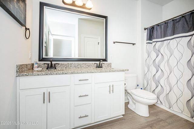 6956 Osprey Drive, Ocean Springs, MS 39564
