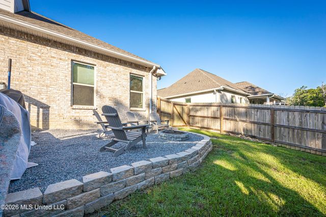 6956 Osprey Drive, Ocean Springs, MS 39564