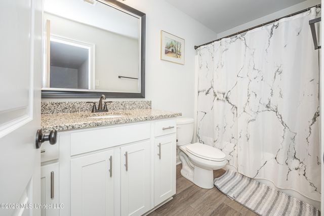6956 Osprey Drive, Ocean Springs, MS 39564