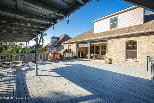6956 Osprey Drive, Ocean Springs, MS 39564