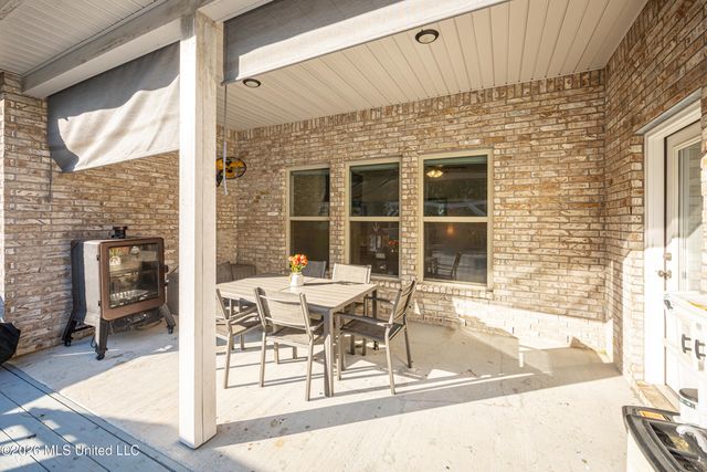 6956 Osprey Drive, Ocean Springs, MS 39564