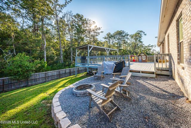 6956 Osprey Drive, Ocean Springs, MS 39564