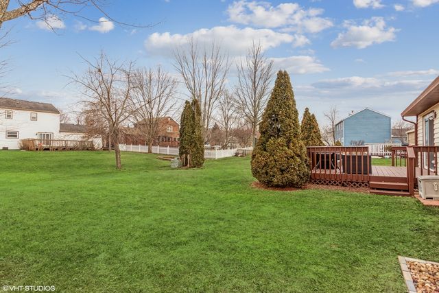 2043 University Drive, Naperville, IL 60565