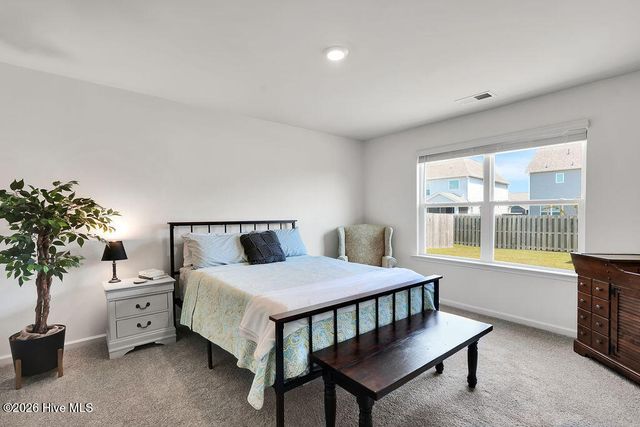 306 Cleat Drive, Surf City, NC 28445