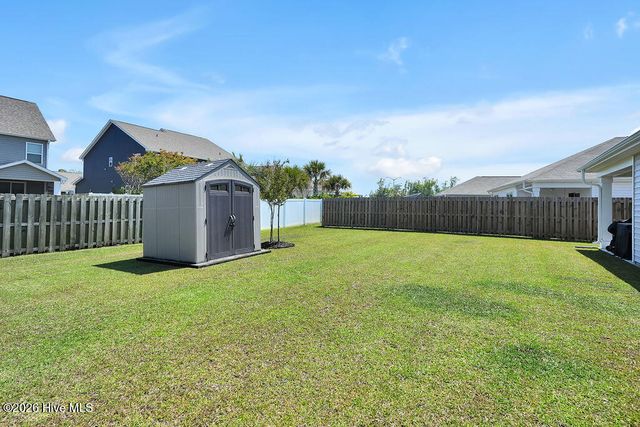 306 Cleat Drive, Surf City, NC 28445