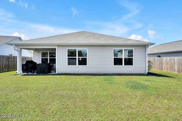 306 Cleat Drive, Surf City, NC 28445