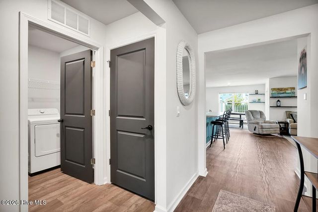 306 Cleat Drive, Surf City, NC 28445