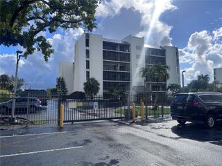 14201 SW 66th St 306, Miami, FL 33183