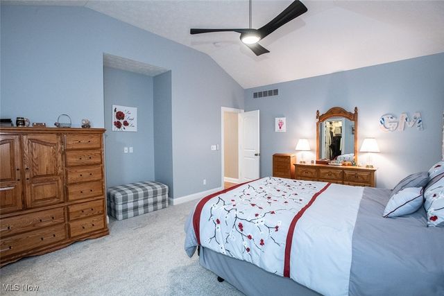 355 Wakefield Run Boulevard, Hinckley, OH 44233