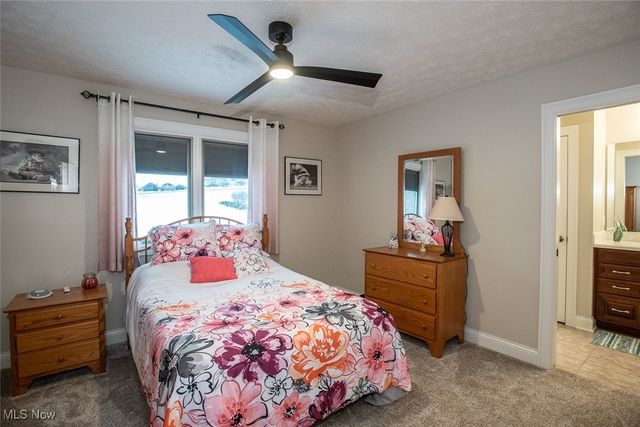 355 Wakefield Run Boulevard, Hinckley, OH 44233