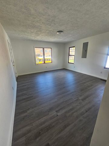 325 Olive Street, Huntington, WV 25705