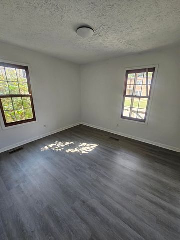 325 Olive Street, Huntington, WV 25705