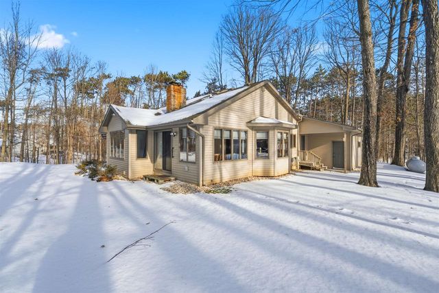 N5153 WOODHAVEN COURT, Shiocton, WI 54170