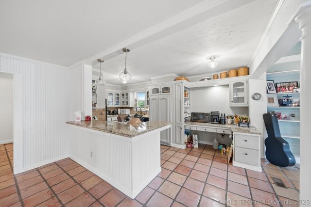 8323 S Indianapolis Avenue, Tulsa, OK 74137