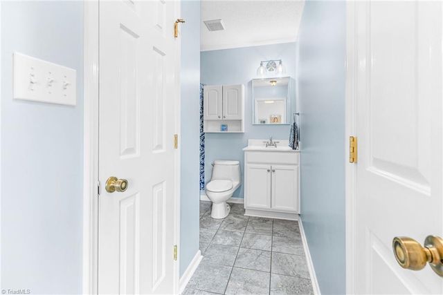 126 Chrisfield Circle, Winston-salem, NC 27104