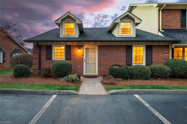 126 Chrisfield Circle, Winston-salem, NC 27104