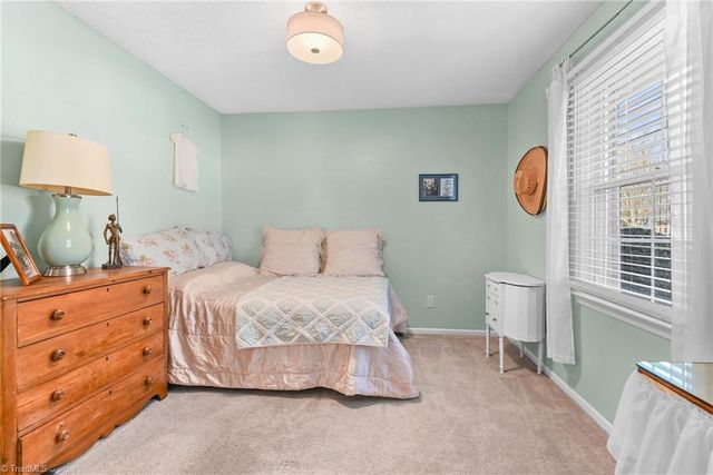 126 Chrisfield Circle, Winston-salem, NC 27104